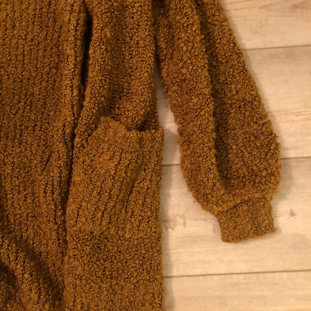 American Eagle cozy cardigan